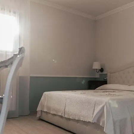 Domus Aurea 20 Nocleg ze śniadaniem San Giovanni Teatino