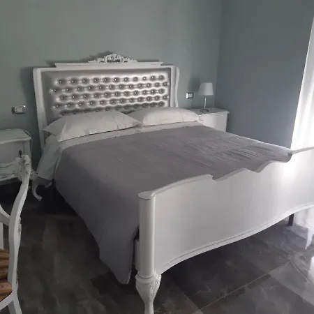 Domus Aurea 20 Bed and Breakfast
