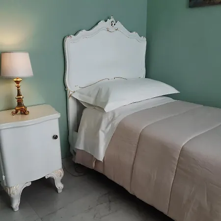 Nocleg ze śniadaniem Domus Aurea 20 4*