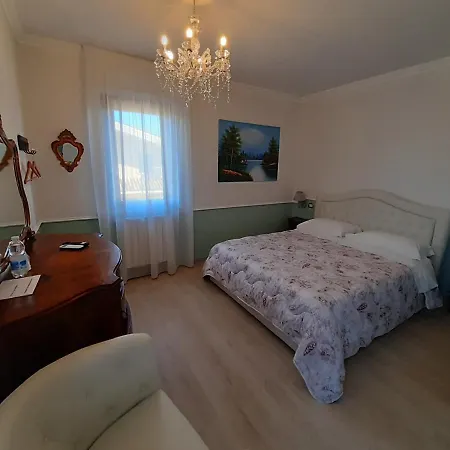 Nocleg ze śniadaniem Domus Aurea 20 4*