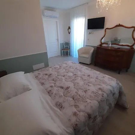 Bed & Breakfast Domus Aurea 20 *