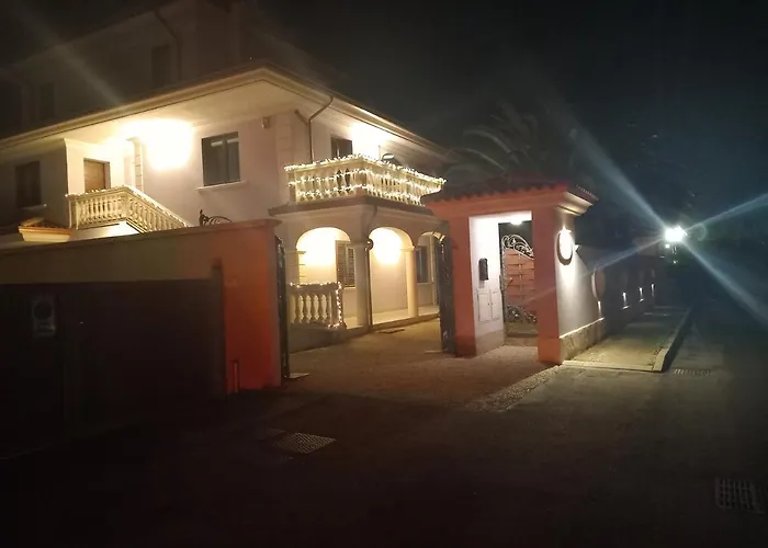 Domus Aurea 20 Отель типа 