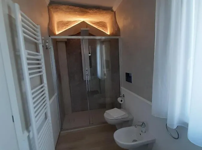 Domus Aurea 20 Oda ve Kahvaltı 4*